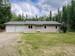 1090 Lolla Mae St, North Pole, AK 99705