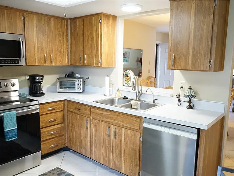 2102 Hereford Dr #513 — Photo 7