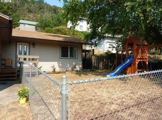 114 Pawnee Ct, Roseburg, OR 97471