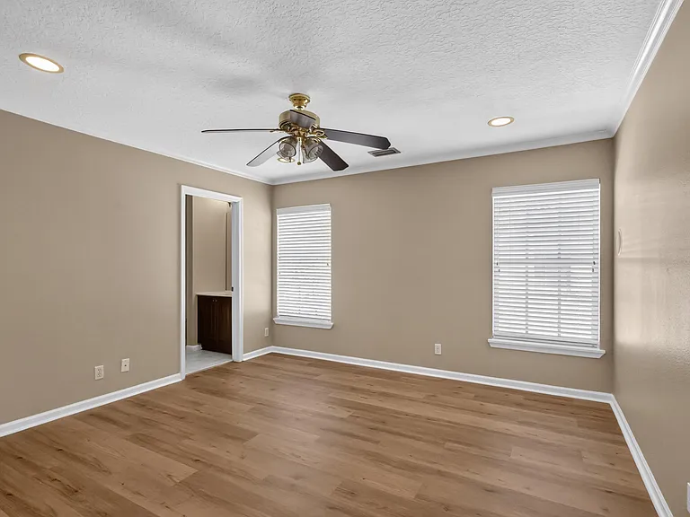 8103 Bellagio Ln — Photo 27