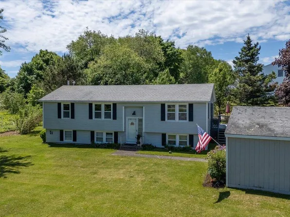 30 Lake View Terrace, Rockland, ME 04841