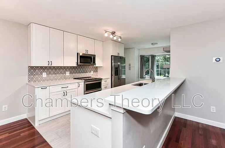 12231 Westwood Hills Dr — Photo 8
