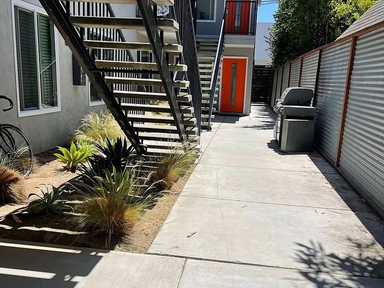 Alabama Street — Photo 3