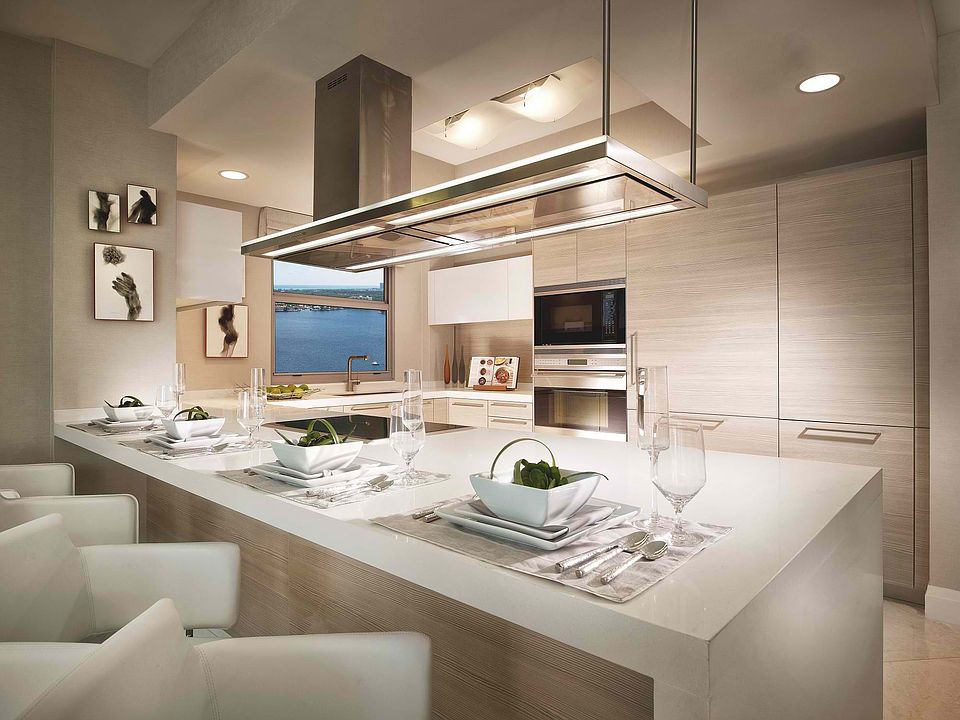 1st image of 17111 Biscayne Blvd Unit 1107