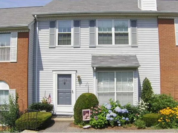 158 Cypress Ct, Torrington, CT 06790