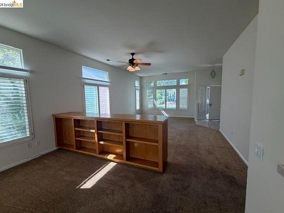 4th image of 170 Gala Ln