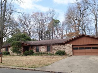 1005 Ridgewood Dr, Russellville, AR 72801
