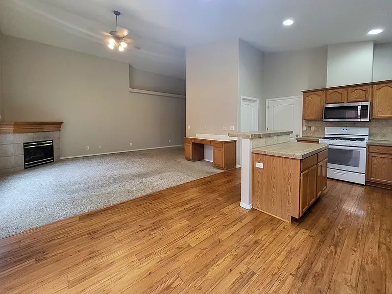 2345 Mule Deer Ct NW — Photo 10