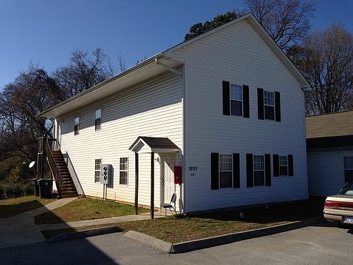 1st image of 3223-B Summit Ave