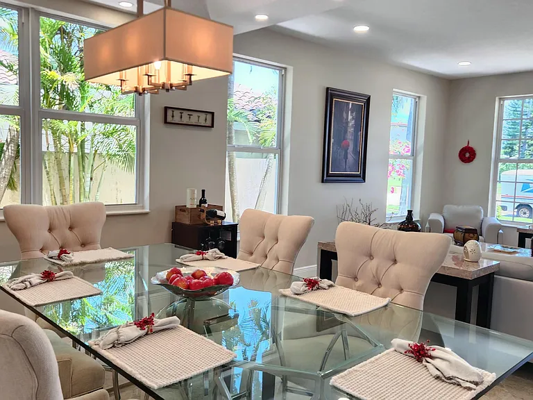 1851 Corsica Dr — Photo 11