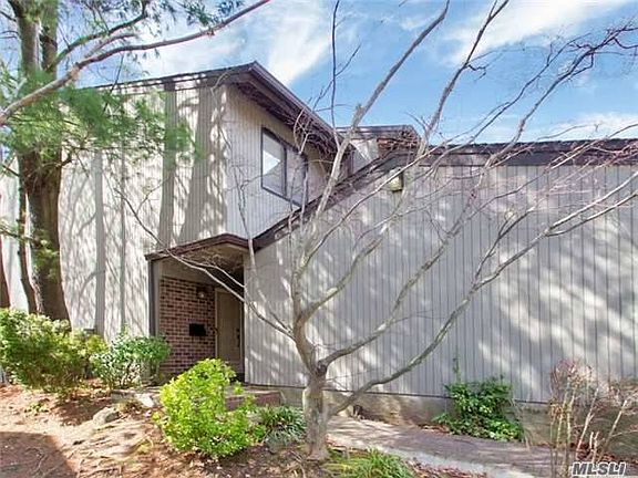 3rd image of 229 Hamlet Dr