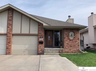 4964 Bancroft St, Omaha, NE 68106