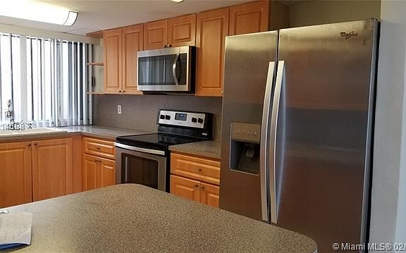 4th image of 9145 Fontainebleau Blvd APT 2
