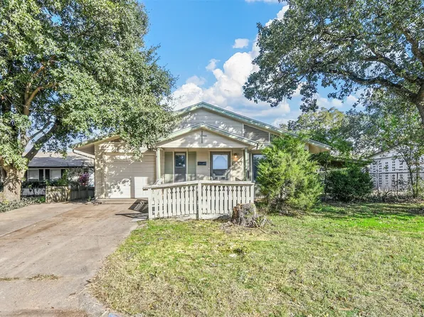 606 Faun Dr, Euless, TX 76040