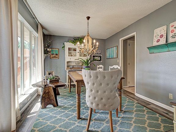 4th image of 3207 Wren Ln