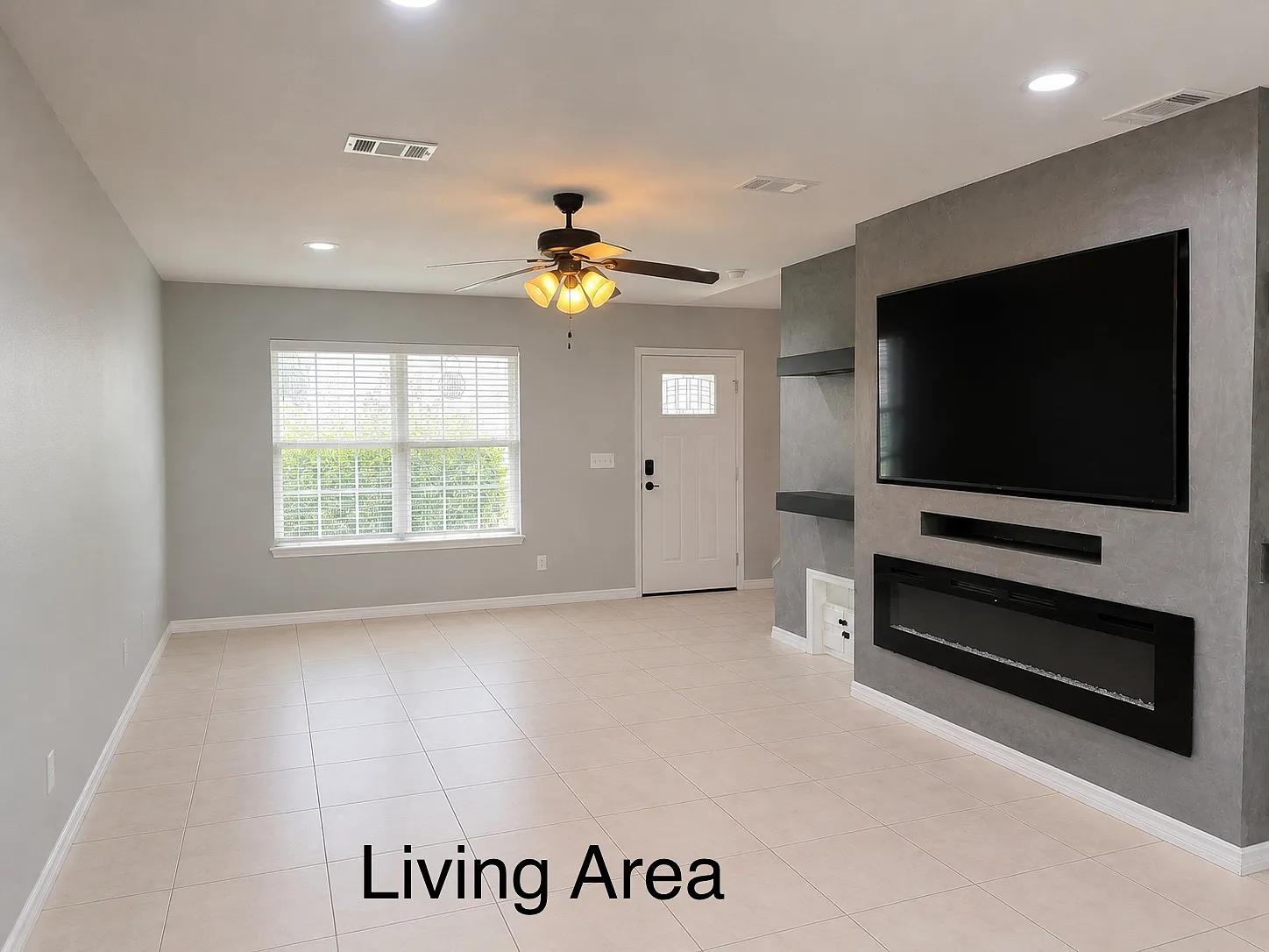 5 bed, 2.5 bath, 1962 sqft, $2,400 — Photo 3