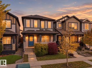 872 Cy Becker Dr NW, Edmonton, AB T5Y 3P3
