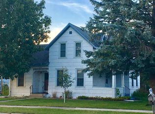 506 W Main St, Adams, MN 55909