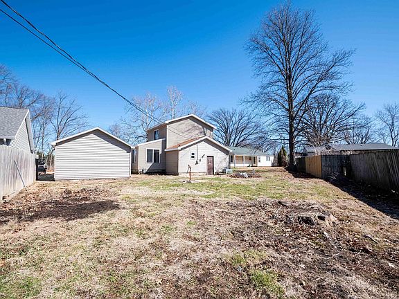 4th image of 3500 Bloomington Rd