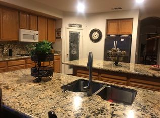 3005 Club Rancho Dr, Palmdale, CA 93551