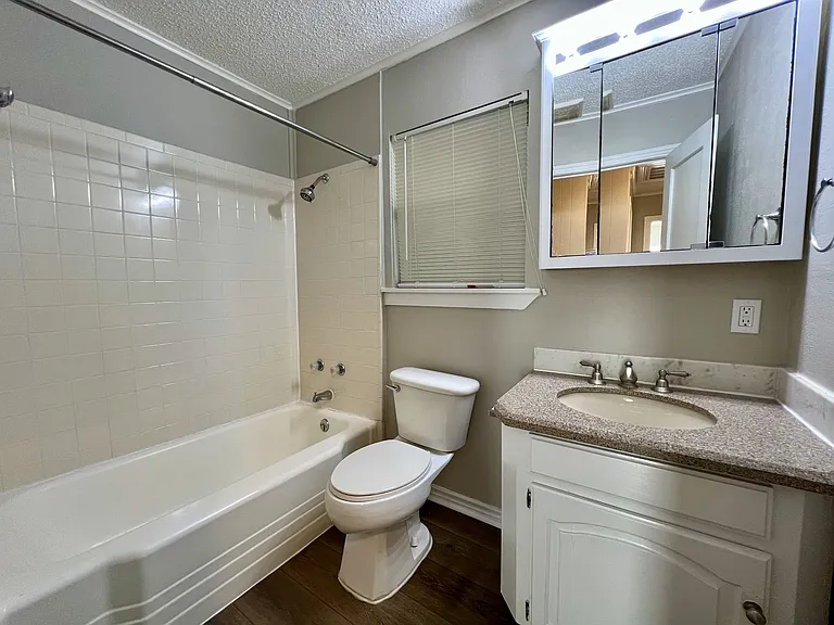 3225 Knox St — Photo 20