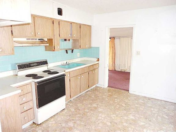 4th image of 6308 N 19th St