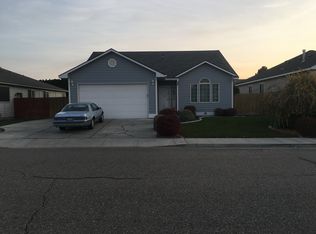 7141 W 2nd Pl, Kennewick, WA 99336