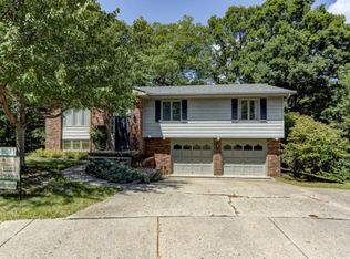 304 Timber Pl, Decatur, IL 62521