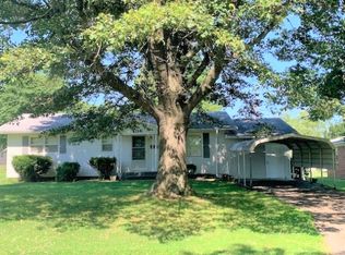 506 S Park Ln, Dexter, MO 63841