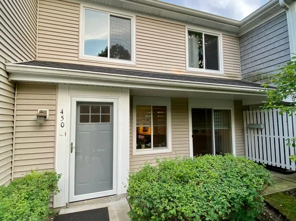 450 Kennedy Pl, Vernon Hills, IL