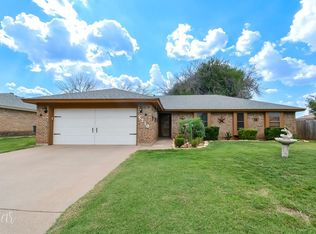 5210 Deerwood Ln, Abilene, TX 79606
