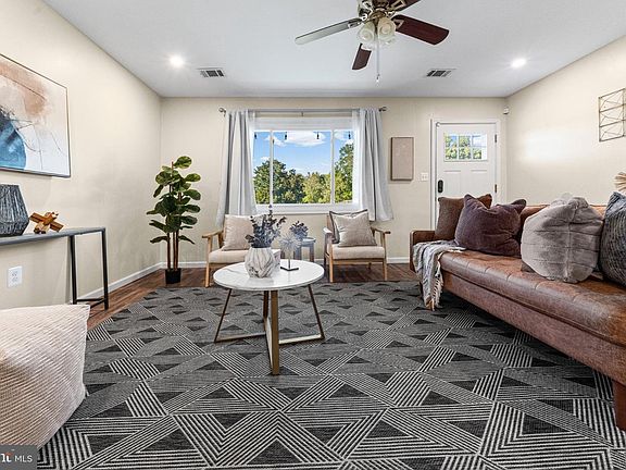 2nd image of 2507 Burlwood Ct