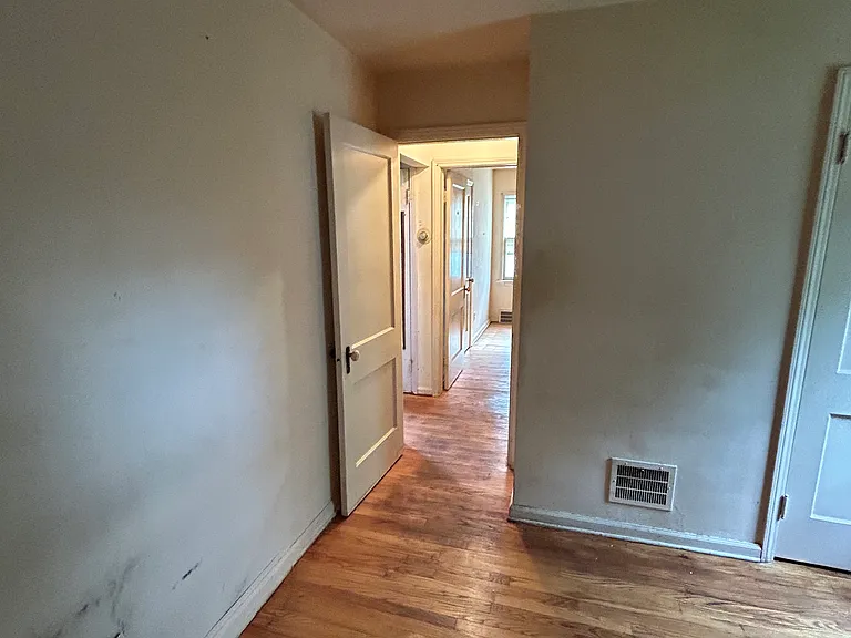 19820 Lyndon St — Photo 19