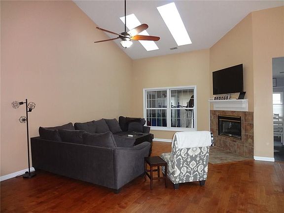 4th image of 6383 Stratford Dr S