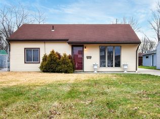 9068 Lake Overlook Dr, Mentor, OH 44060