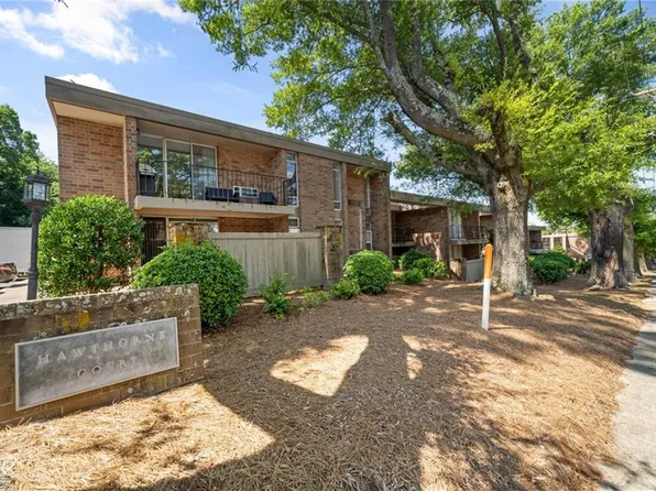 1727 S Hawthorne Rd, Winston Salem, NC 27103