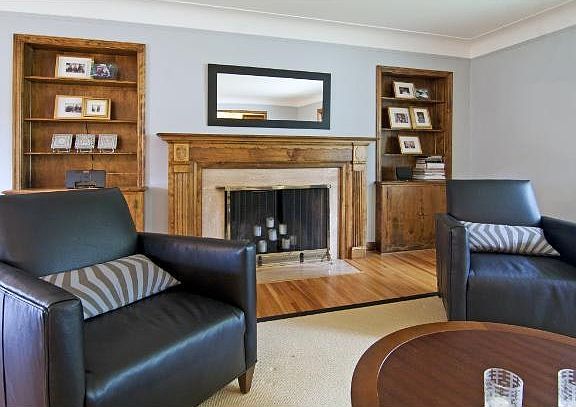 Living Room w/ FP