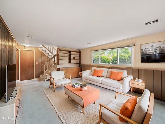 2nd image of 6534 Taylor Dr