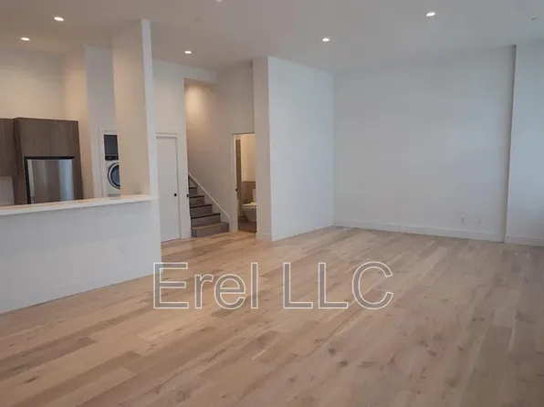 2747 San Pablo Ave #B, Berkeley, CA 94702