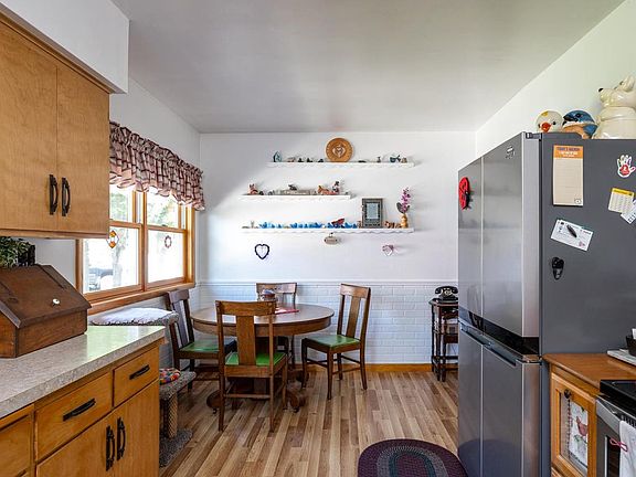4th image of 1431 S WALDEN AVENUE