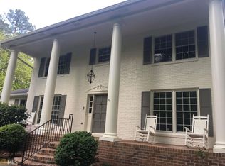 2084 Fairgreen Dr, Stone Mountain, GA