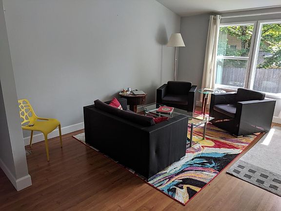 2nd image of 905 223rd Ct NE