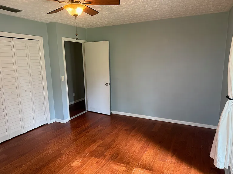 2374 Stafford Dr — Photo 38