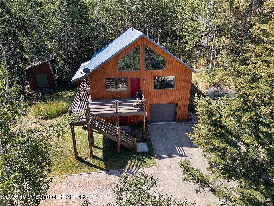 1st image of 645 W Saddle Butte Way