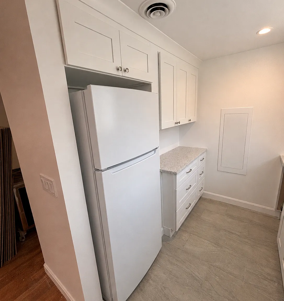 2 bed, 942 sqft, $4,000 — Photo 4