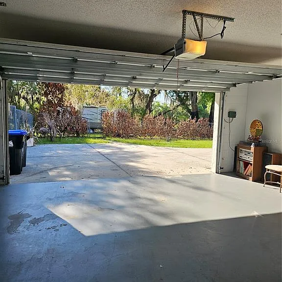 1745 Foxcreek Ln — Photo 21