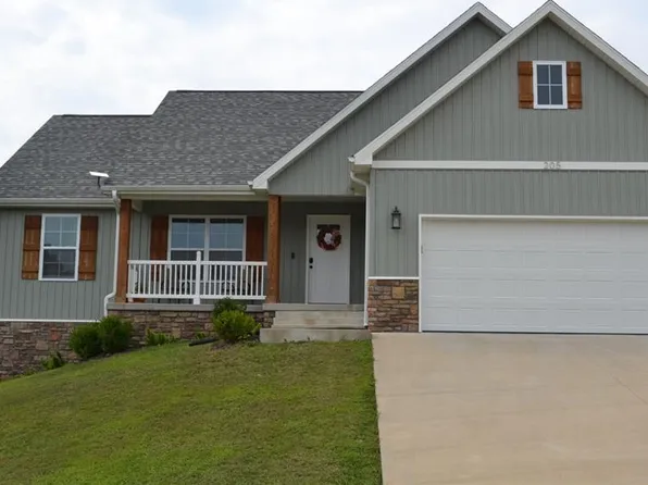 205 Majestic Dr, Waynesville, MO 65583