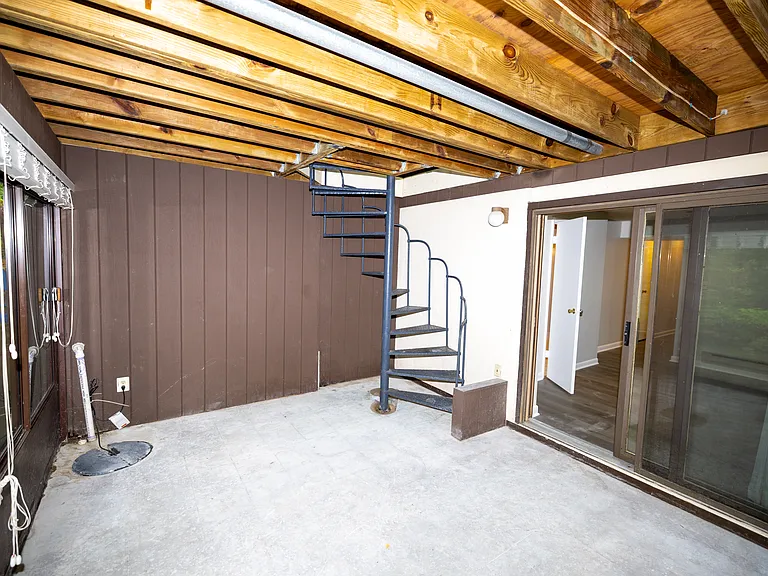 10265 Windstream Dr — Photo 16