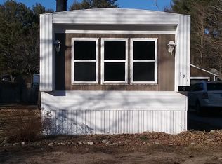 127 Spring St, Farmington, NH 03835