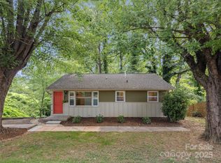 21 Crestland Rd, Asheville, NC 28803